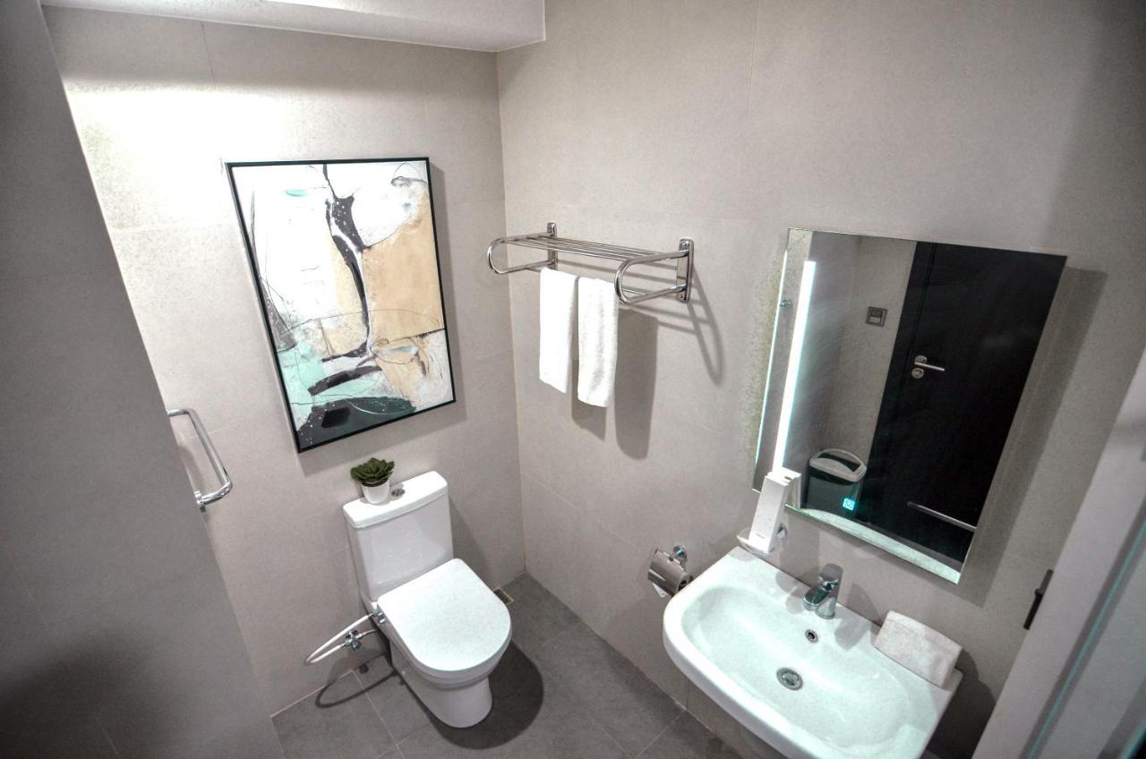 Aeon Suites Staycation Managed By Aria Hotel Davao City Dış mekan fotoğraf